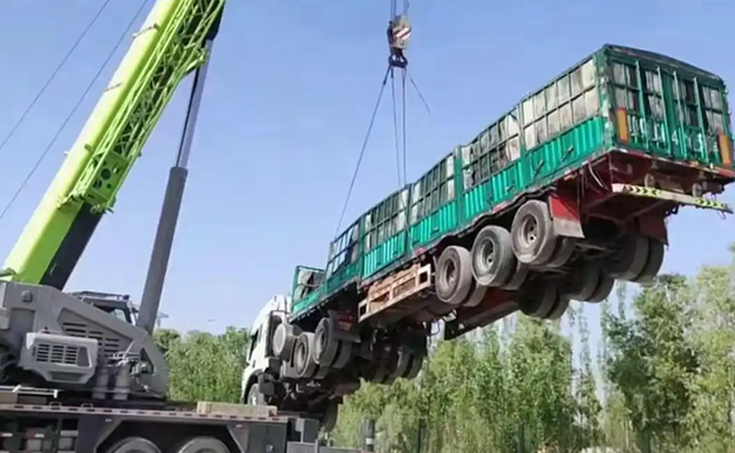 下花园区道路脱困救援案例